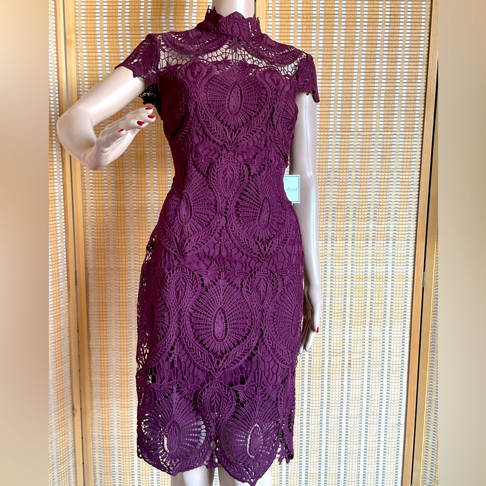 Premier Amour‎ gold cocktail dress short sleeve form fitting, size 6